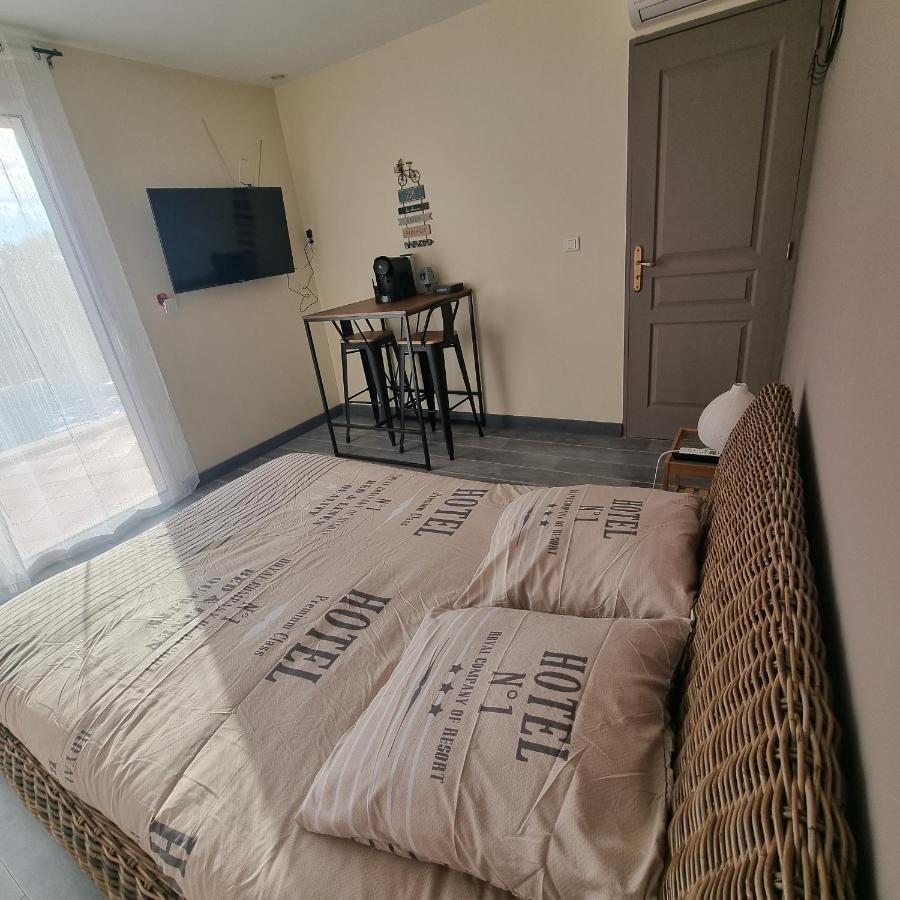 Chambre Avec Piscine Partagee Marcorignan Exterior foto